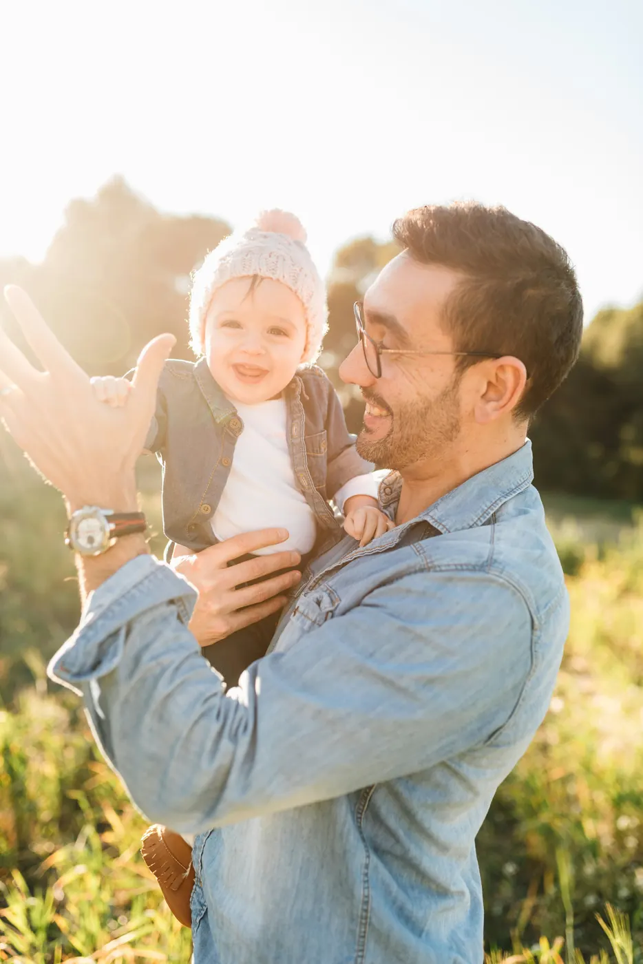 Padre e hija protegidos por Visible Seguros